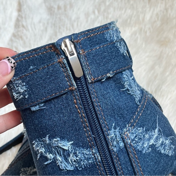 Nine West NWOB Denim & Jeweled High Heeled Stiletto Pointed Toe Bootie Size 7 - Picture 12 of 14